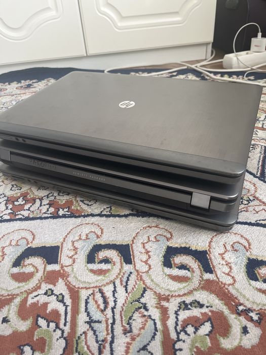 Hp ноутбук работает 3 штуки