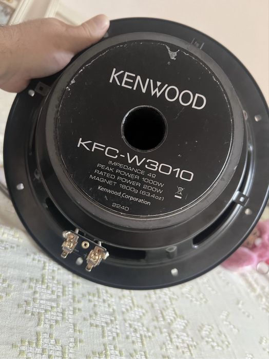 Саббуфер KenwooD kfc w3010