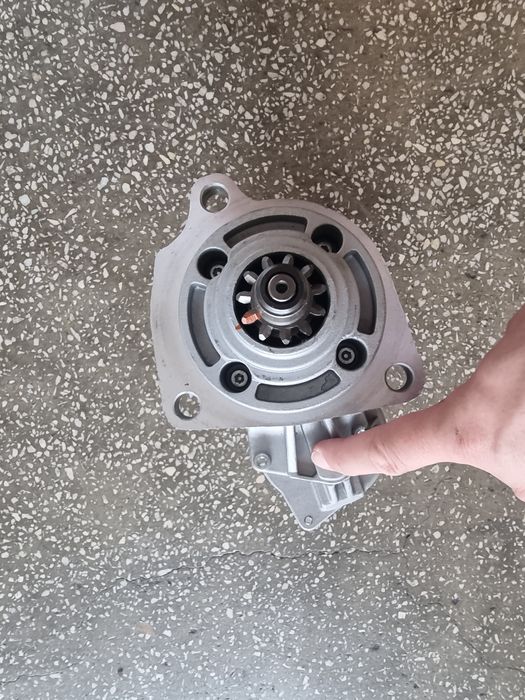 Electromotor nou  Hitachi ZAXIS