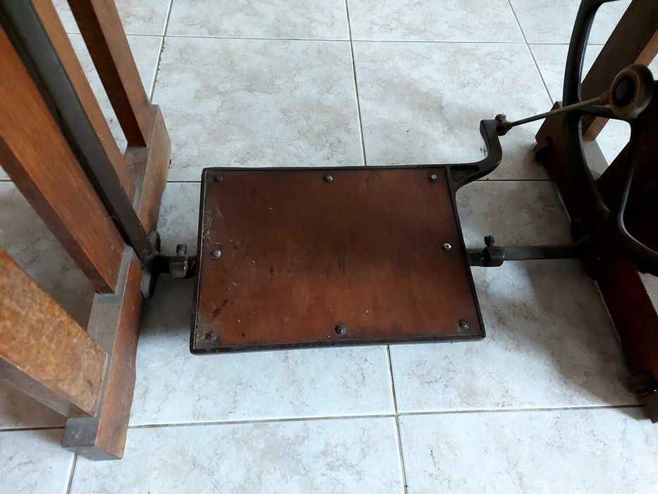 Антична шевна машина Seidel and Naumann