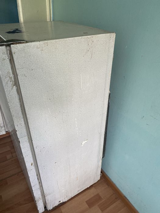 Холодильник б/у на запчасти