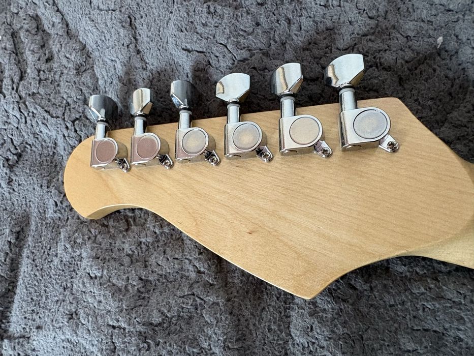 Электрогитара Rockdale