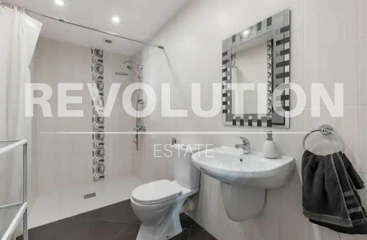 Тристаен апартамент в района на Ценър!