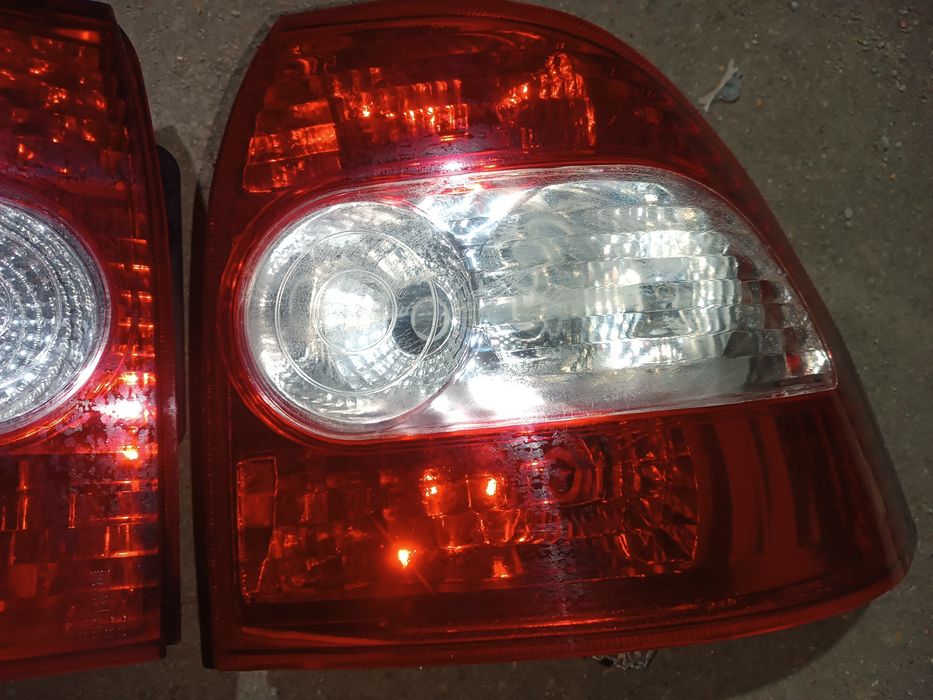 Продам стоп сигнал приора,цена за пару