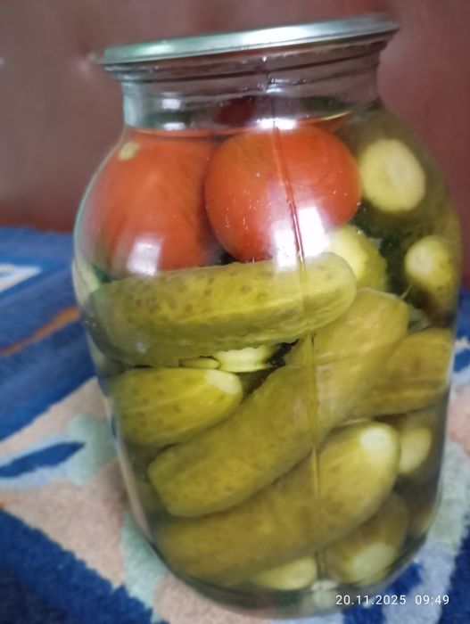 Огурцы свежий засол.