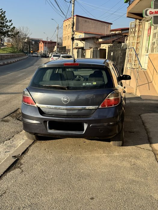 Opel Asta H  • 2009 •