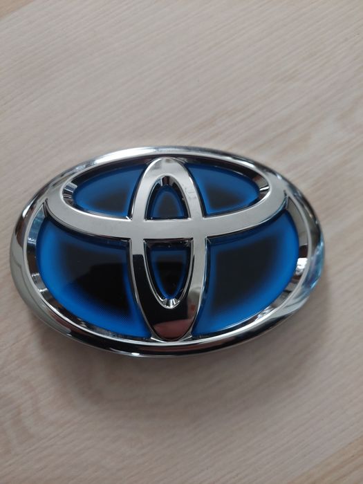 Автомобилни колани предни с по 2 букси с придърпване и блокаж, емблема