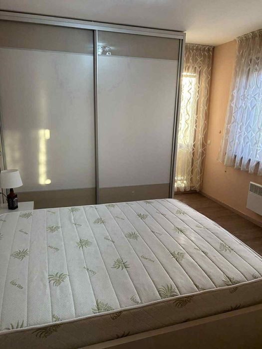 Дава се под наем Тристаен апартамент в Пловдив, Кършияка - 120 кв.м за 485 € - Снимка #2