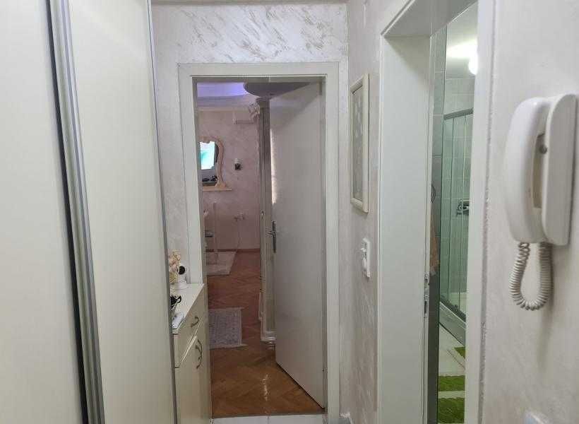 Дава се под наем Двустаен апартамент в София, Зона Б-5 - 54 кв.м за 484.5 € - Снимка #3