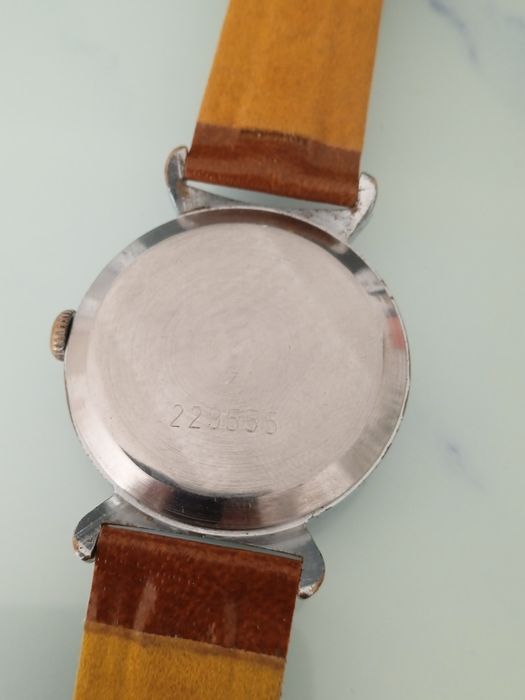 Руски ръчен механичен часовник ПОБЕДА