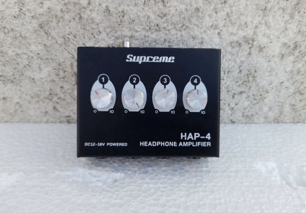 Art / Supreme / Behringer