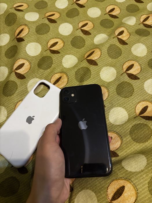 Продам iPhone 11