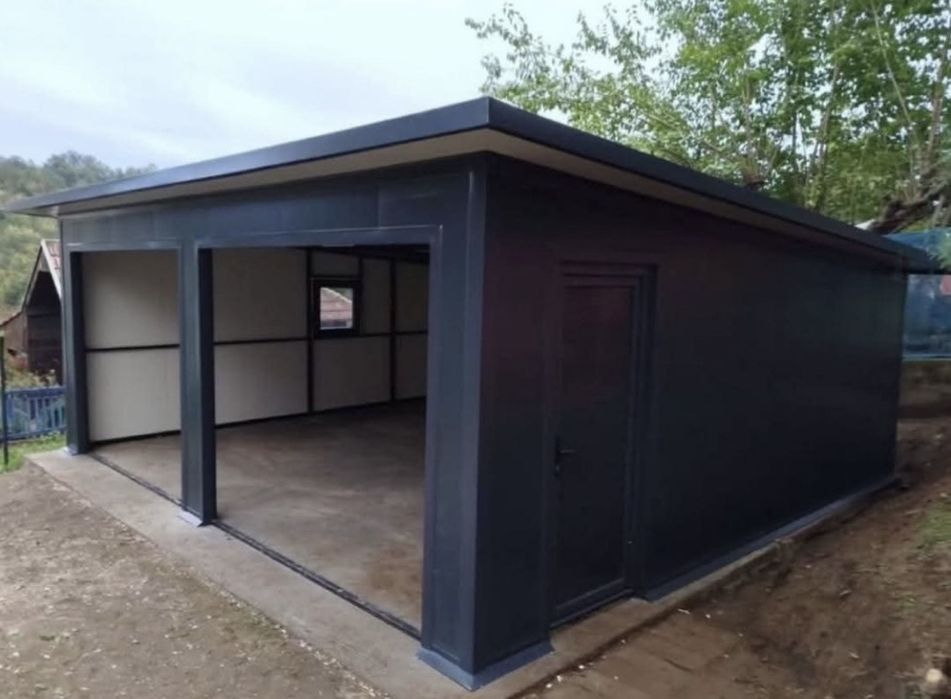 Garaje auto pe structura metalica