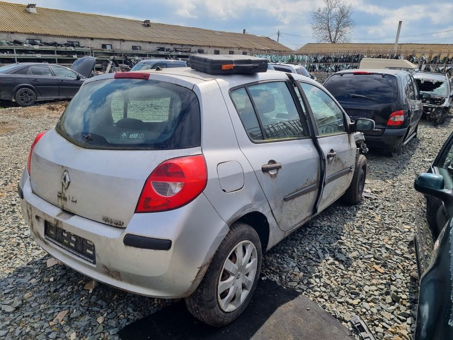 Dezmembrari  Renault CLIO 3  2005  > 0000 1.4 16V Benzina