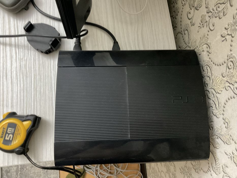 Продам пс3 супер слим не прошитая.