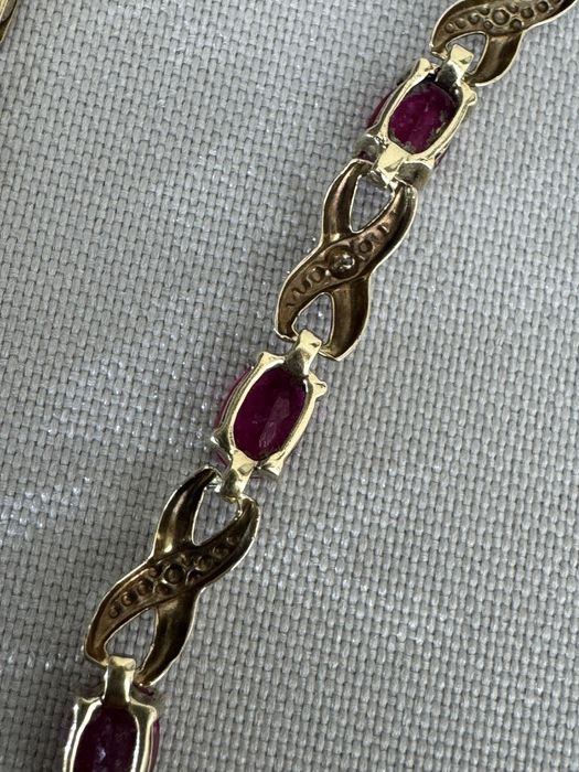 Bratara din aur, diamante si rubine