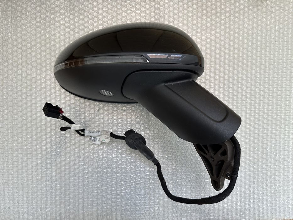 Oglinda dreapta Porsche Macan : Blind Assist, Rabatare, Electrocrom