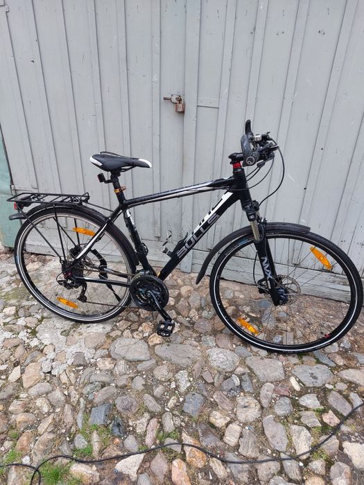 Vând biciclete de barbati și dama