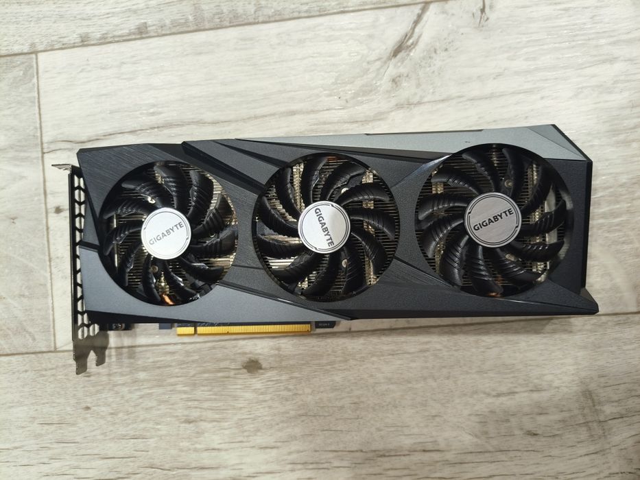 AMD RX 6500 XT. 4 gb. DDR5