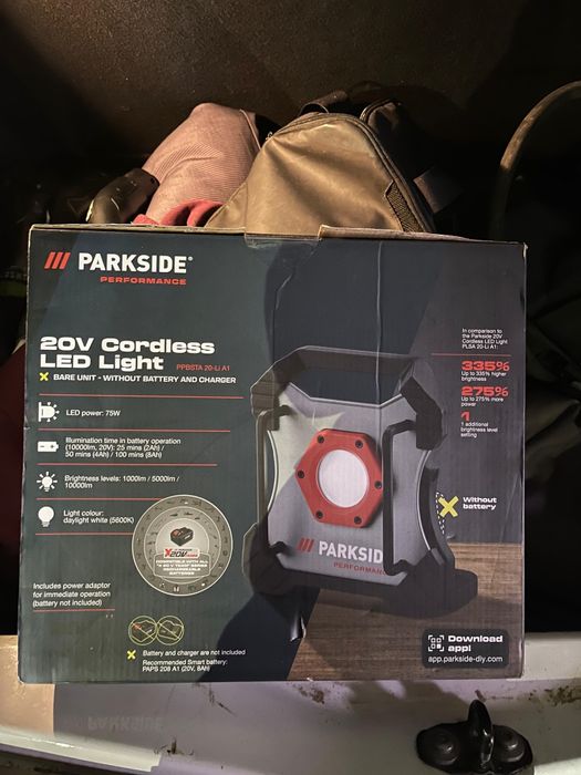 Proiector parkside performance 10.000 LM pe acumulator sau priza