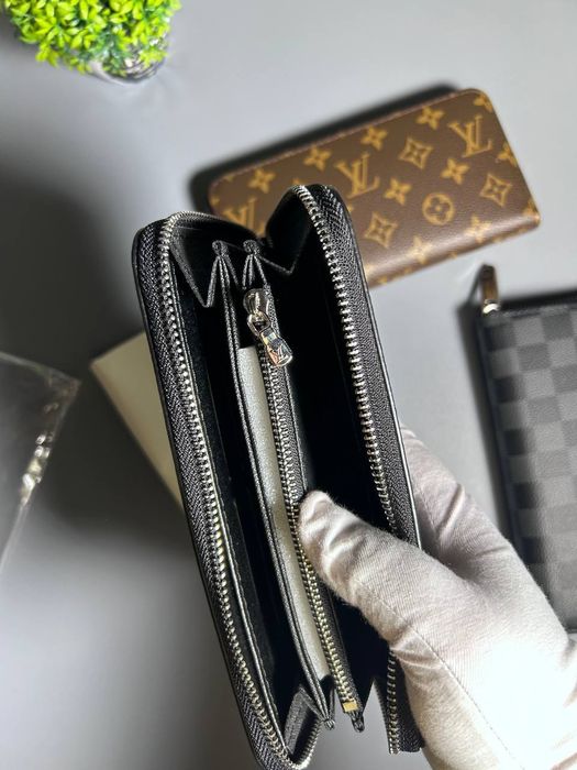 Louis Vuitton кошелек