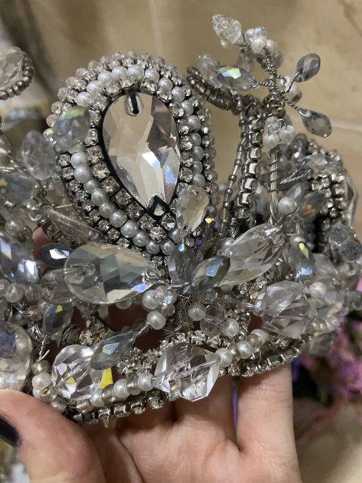 Корона ручной работы