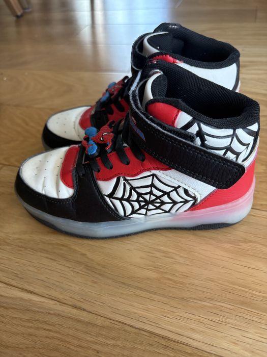 Светещи маратонки Spiderman Primark