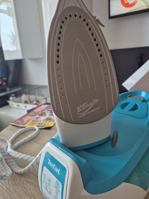 Stație de calcat tefal
