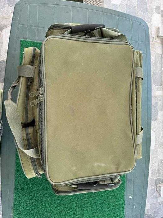 Geanta Trakker NGX Barrow Bag + suport galeata nadire Fox