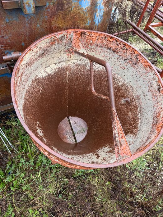 Bena pentru beton 300litri