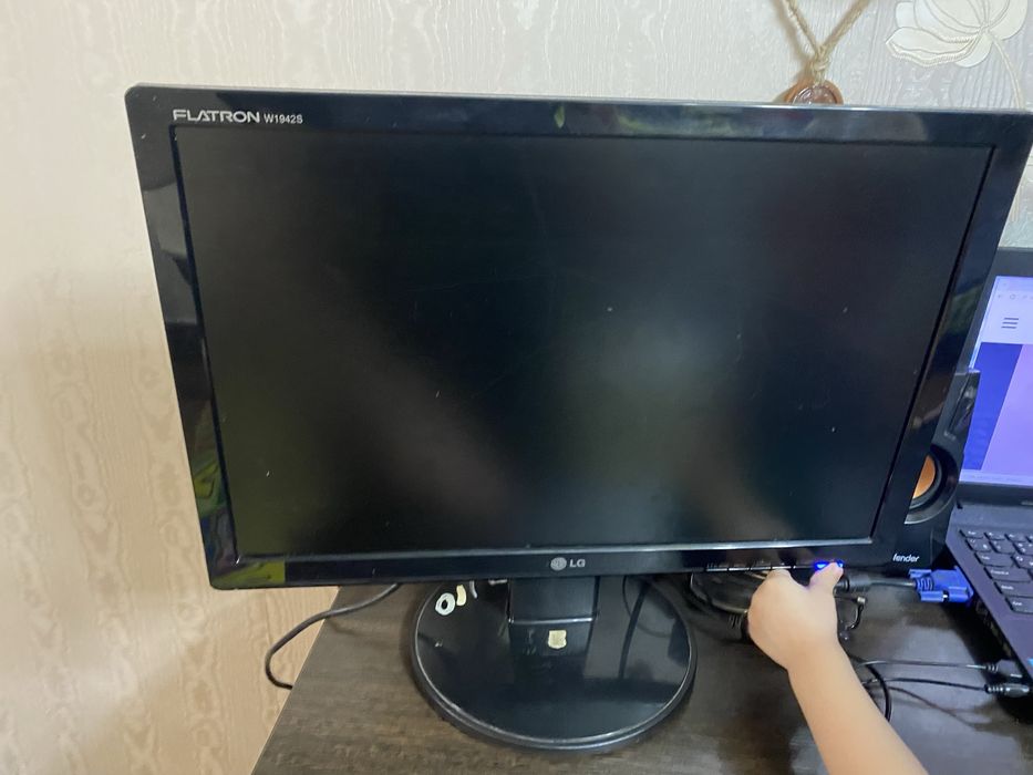 Манитор FLATRON W 1942S