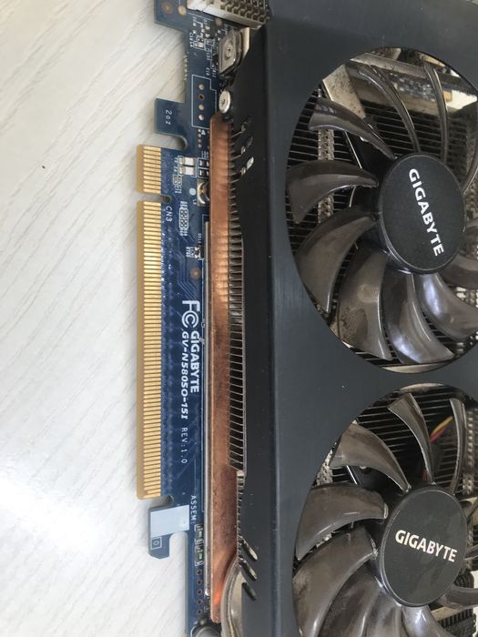 Gigabayte nvidia 580 1.5 video karta sotiladi