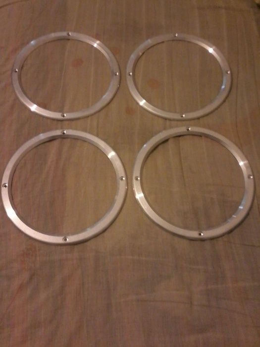 Продам декоративные круги для динамиков ( колонок)