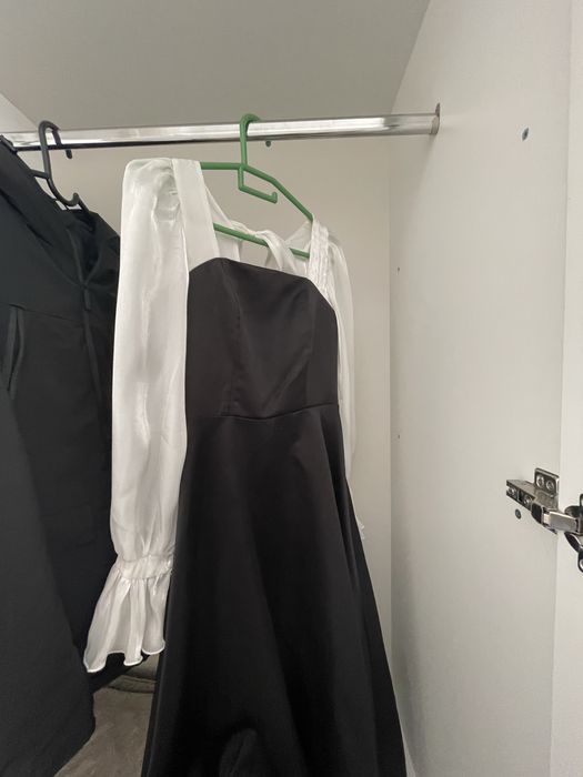 Бір рет киілген әдемі көйлек