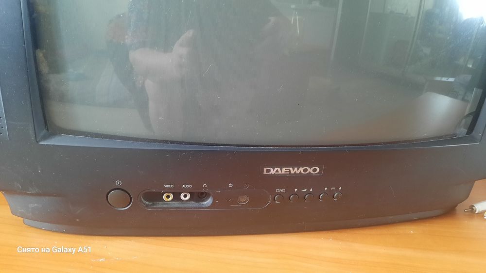 Продам телевизор в рабочем состоянии.