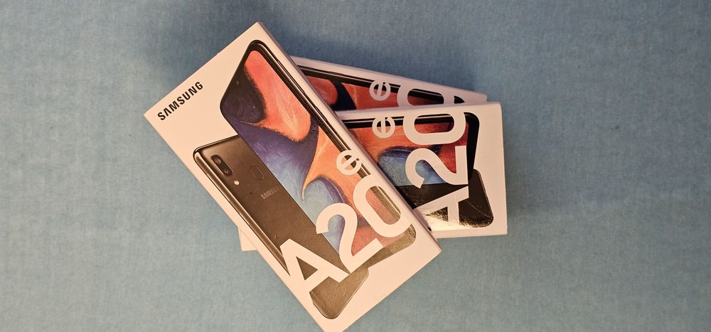 Telefon  Samsung Galaxy A20e, Dual SIM, 32GB, 4G, Negru