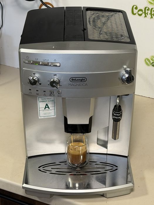 Кафемашина кафе автомат delonghi magnifica с гаранция