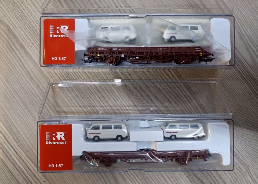 Rivarossi vagoane de transport auto scara H0 
Roti metalice izolate 
E