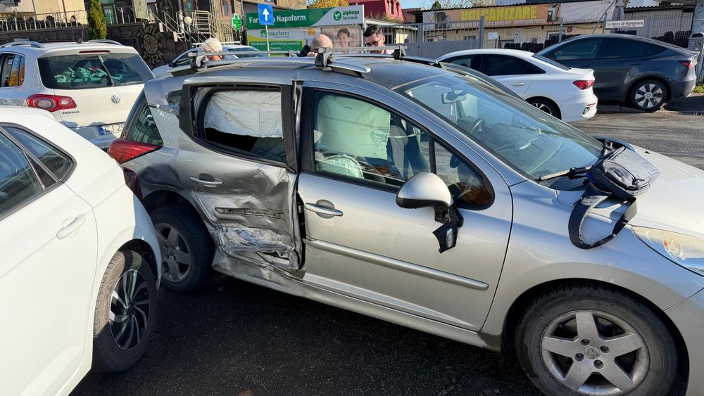 Peugeot 207sw accidentat de vanzare