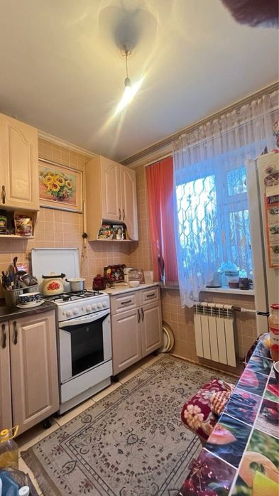 Продам 3 комн.кв. Район Электрон