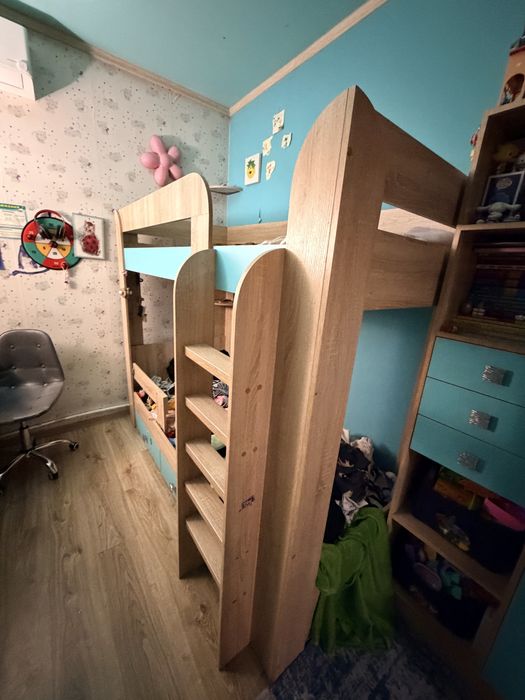 Мебель в детскую комплект