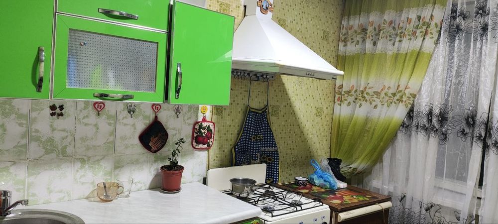 1-Комн. 2-Этаж. Продажа. Уй-Жой. Ттз-1. Ттз-Базар. Кирпичный.