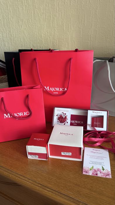 Футляр и пакеты Majorica