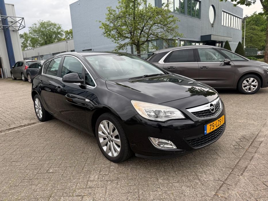 Opel Astra 1.3 CDTi Cosmo