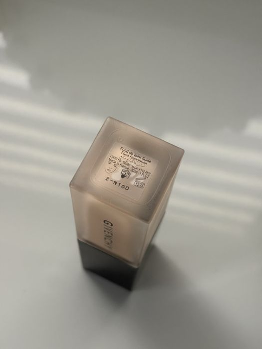 Матиращ фон дьо тен Givenchy Prisme Libre Skin-Caring Matte