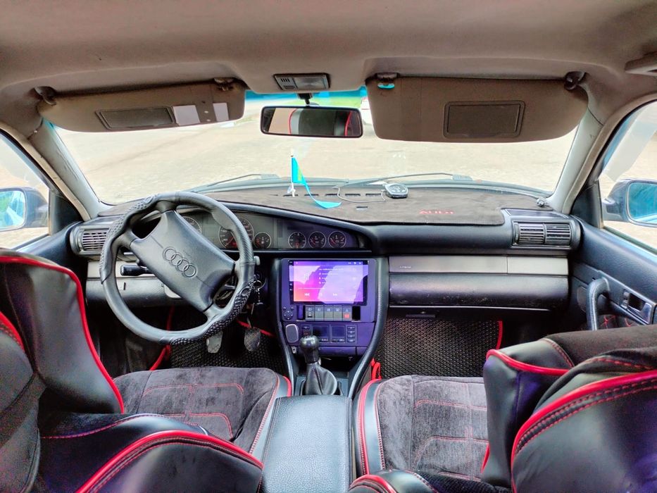 Продам Ауди а6 С4