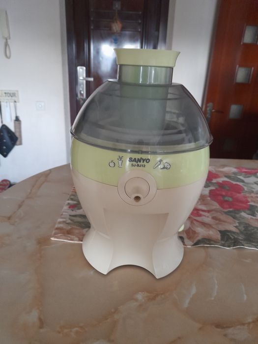Продам соковыжималку