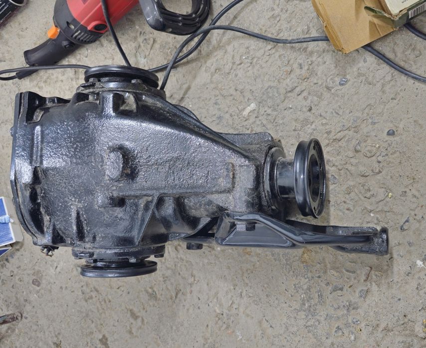 Блок редуктор S3,23 бмв е34 , 188тип