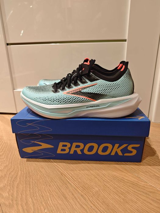 Кроссовки Brooks Hyperion 3