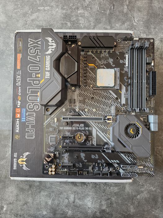 Комплект Asus Tuf Gaming Plus + Ryzen R9 3900x. Возможен обмен. Достав